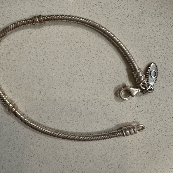 Pandora bracelet - Picture 1 of 6